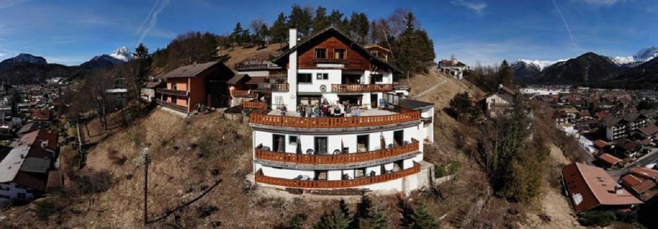 Alpenappartements Schwalbennestl มิทเทนวัลด์ ภายนอก รูปภาพ