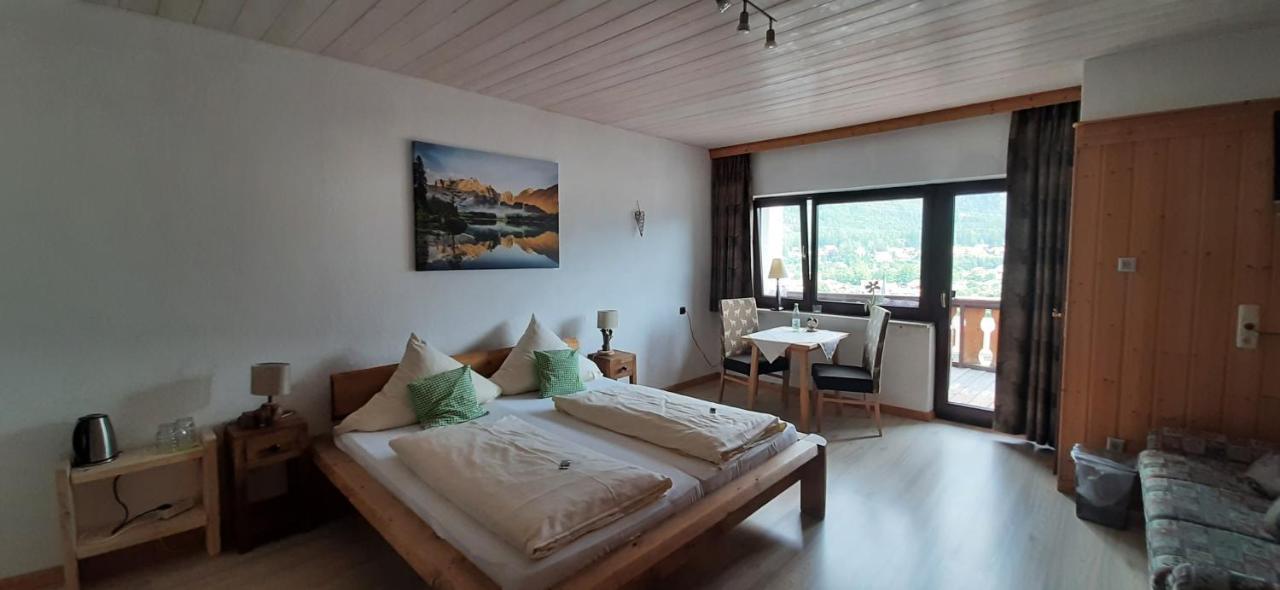 Alpenappartements Schwalbennestl มิทเทนวัลด์ ภายนอก รูปภาพ