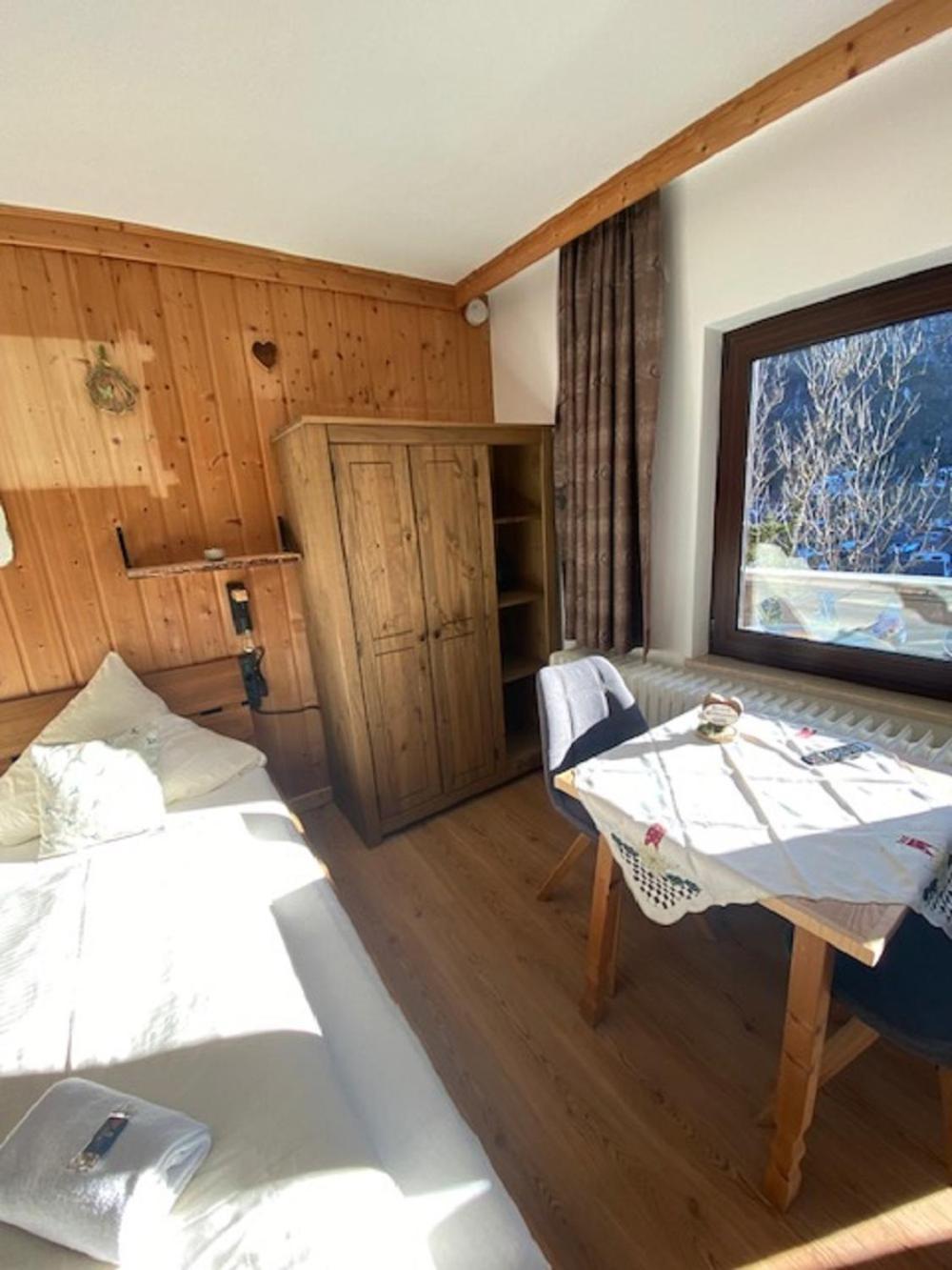 Alpenappartements Schwalbennestl มิทเทนวัลด์ ภายนอก รูปภาพ