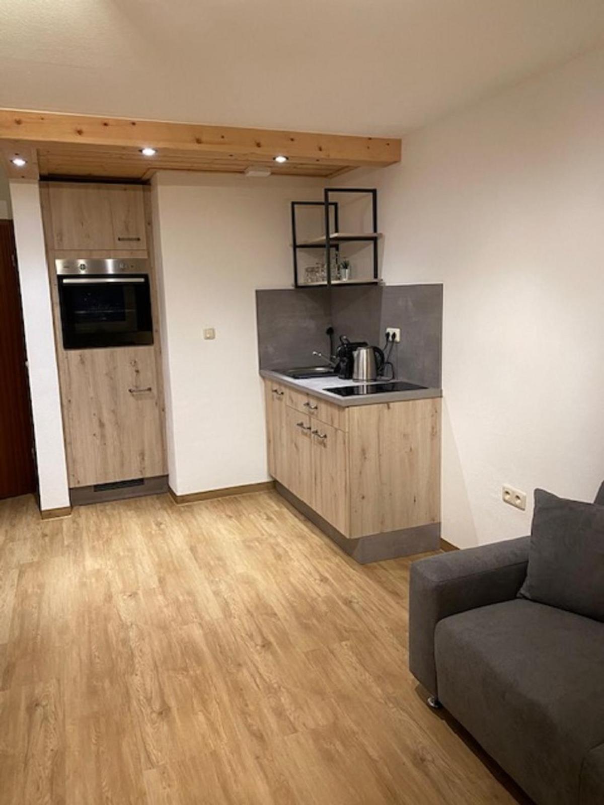 Alpenappartements Schwalbennestl มิทเทนวัลด์ ภายนอก รูปภาพ