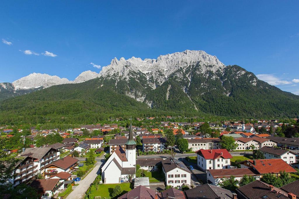 Alpenappartements Schwalbennestl มิทเทนวัลด์ ภายนอก รูปภาพ